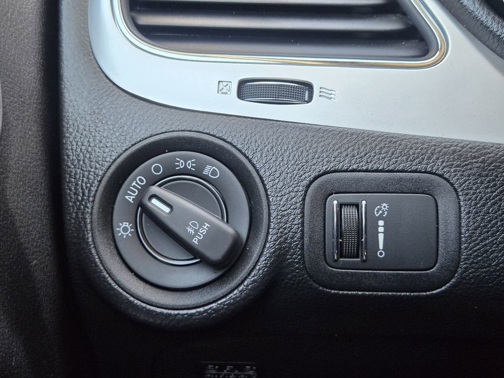 Used 2019 Dodge Journey SE w/ Connectivity Group image 21