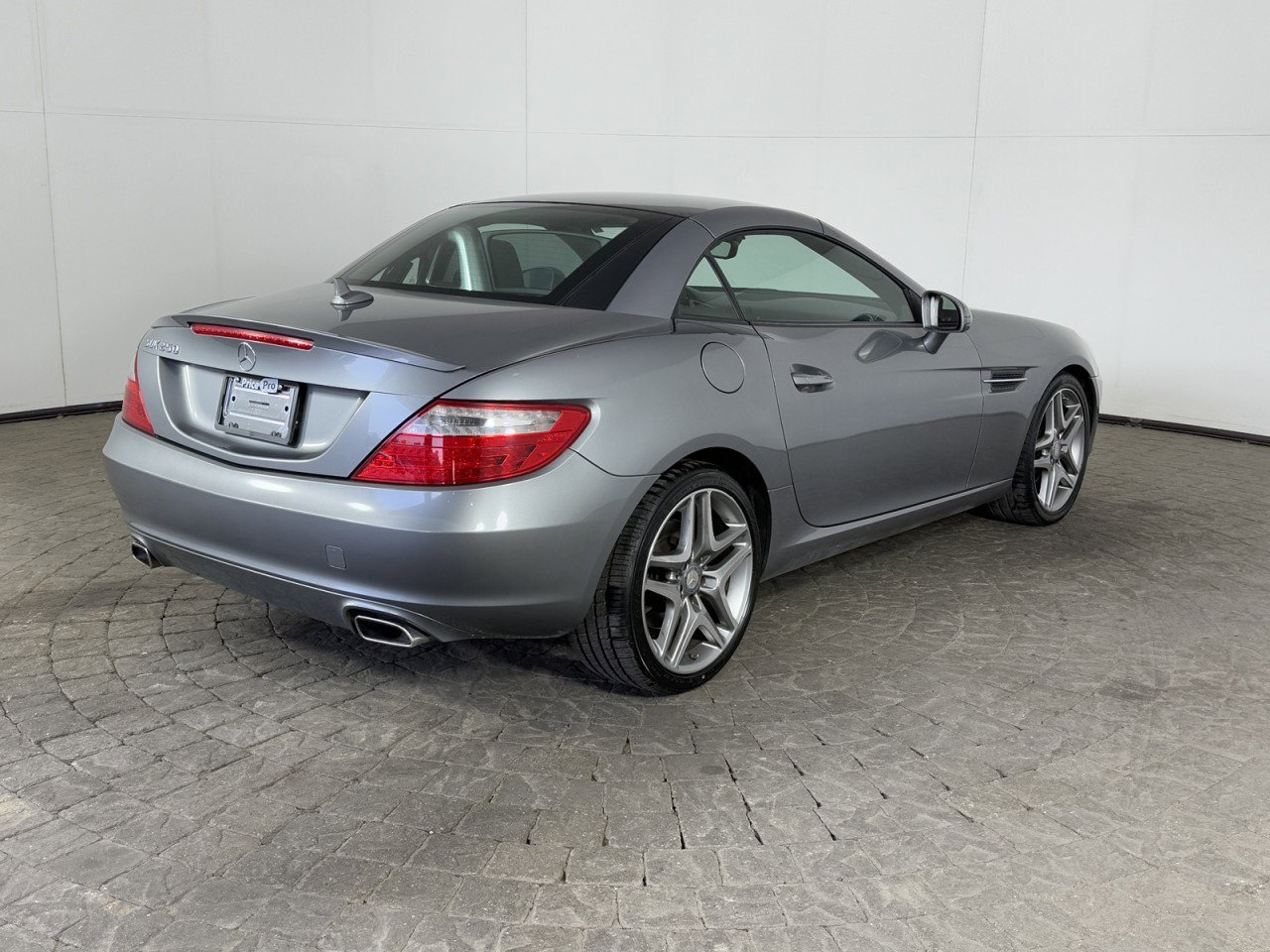 Used 2014 Mercedes-Benz SLK 250 image 10