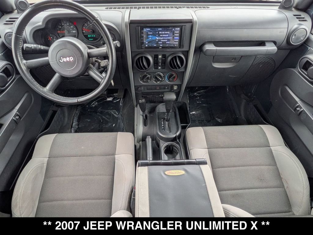 Used 2007 Jeep Wrangler Unlimited X w/ Dual Top Group AWD/4WD image 22