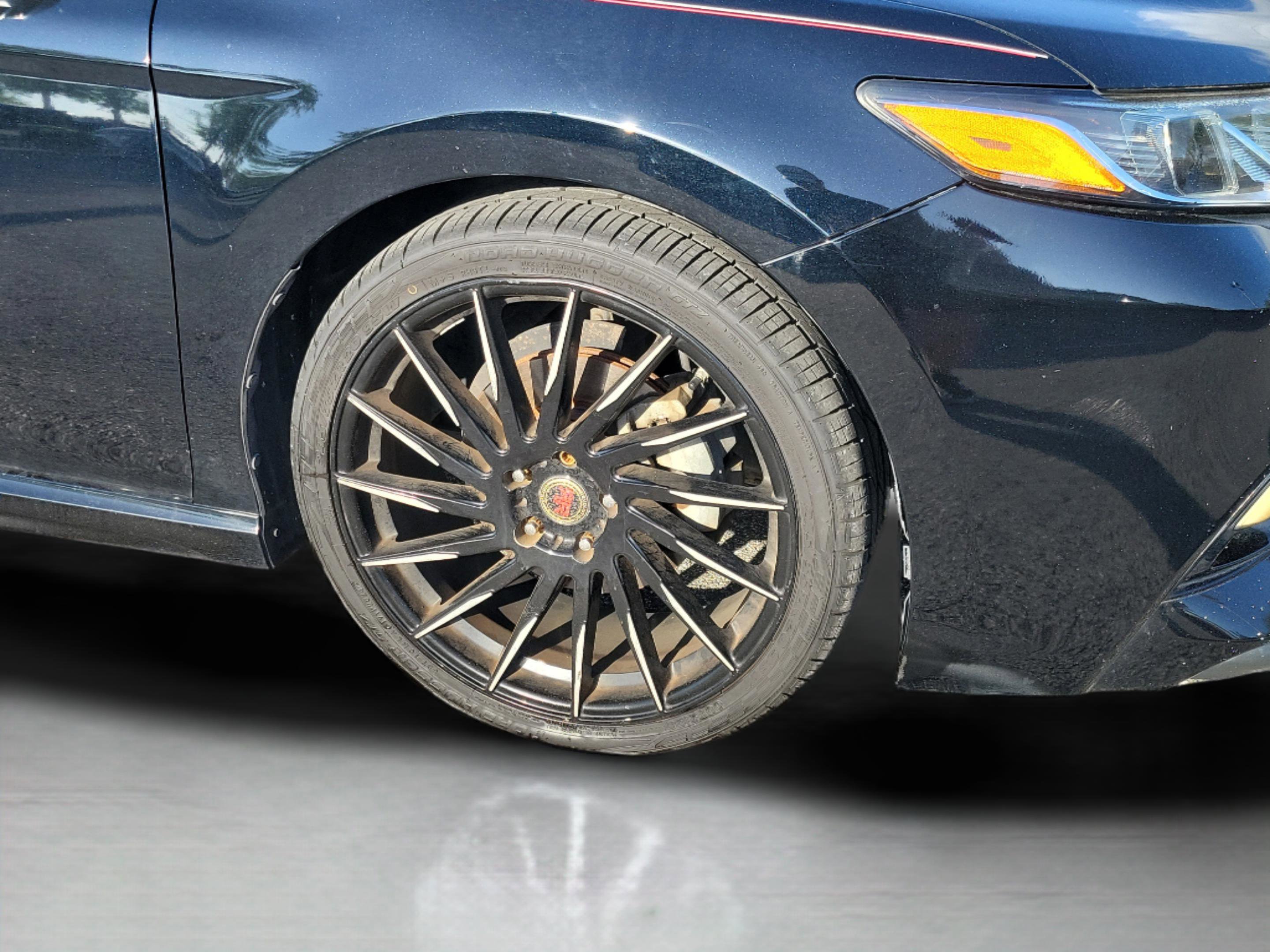 Used 2018 Toyota Camry SE image 17