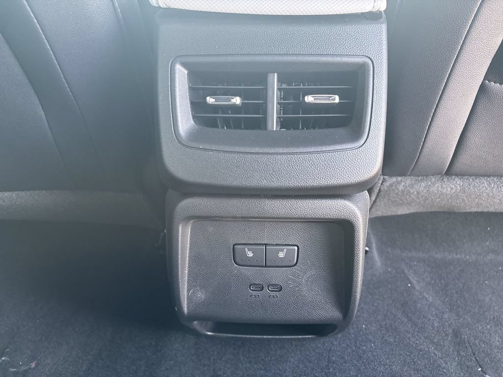 New 2026 Chevrolet Equinox EV LT w/ Convenience Package II AWD/4WD image 21