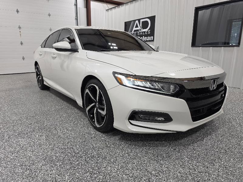 Used 2018 Honda Accord Sport image 4
