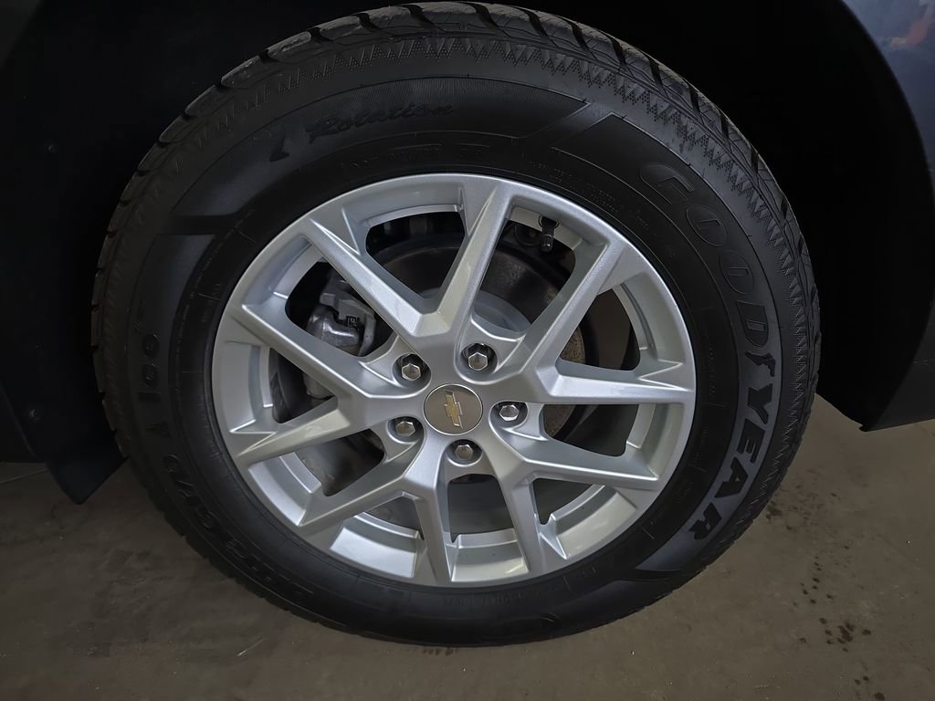 Used 2023 Chevrolet Equinox LT w/ Driver Convenience Package AWD/4WD image 34