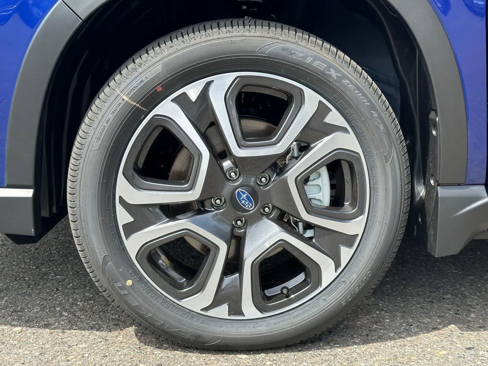 New 2026 Subaru Ascent Limited AWD/4WD image 8