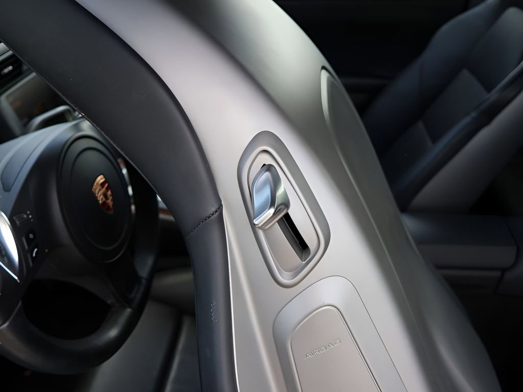 Used 2014 Porsche 911 Carrera 4S AWD/4WD image 14