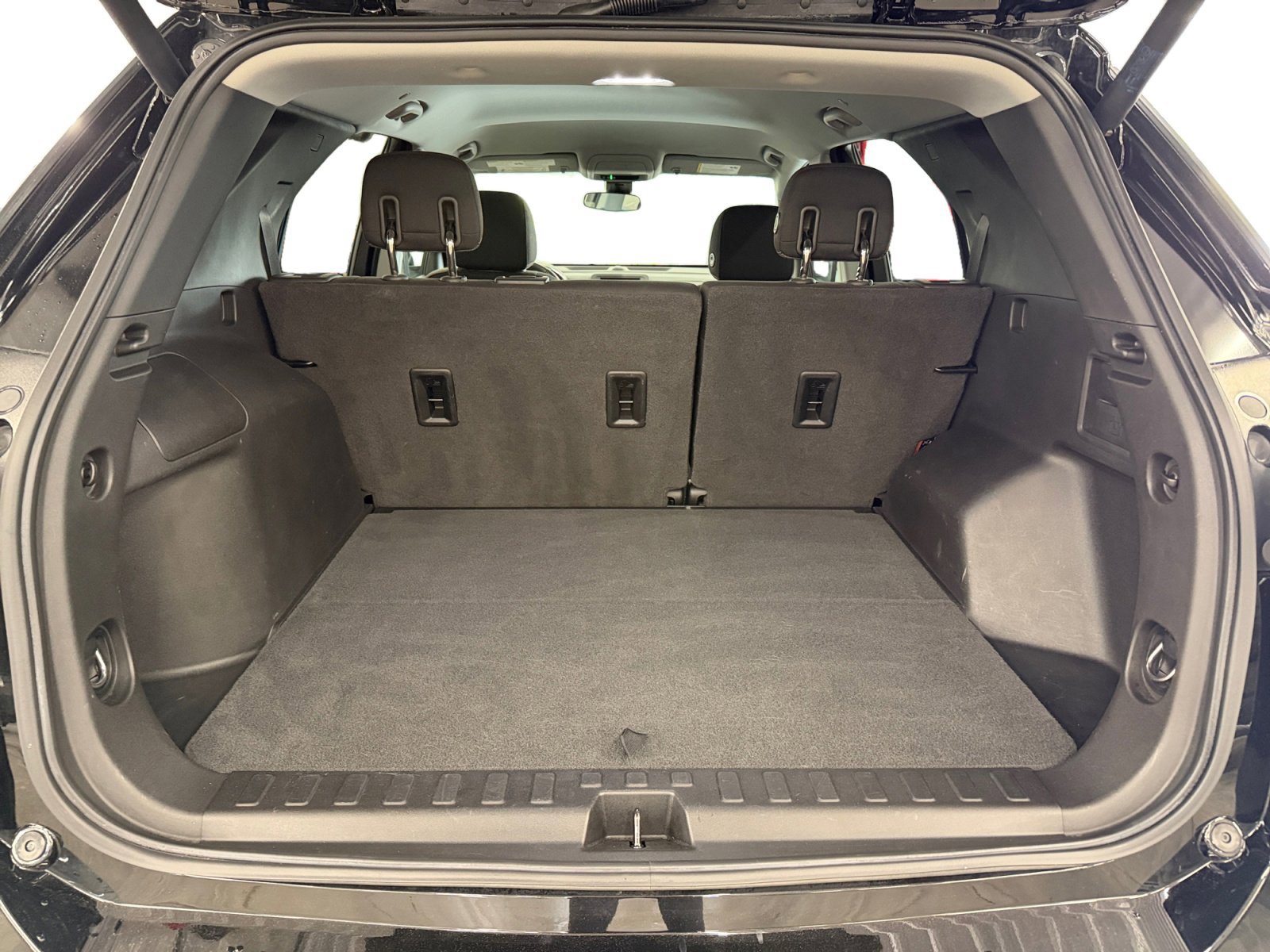 Used 2020 Chevrolet Equinox LT AWD/4WD image 24