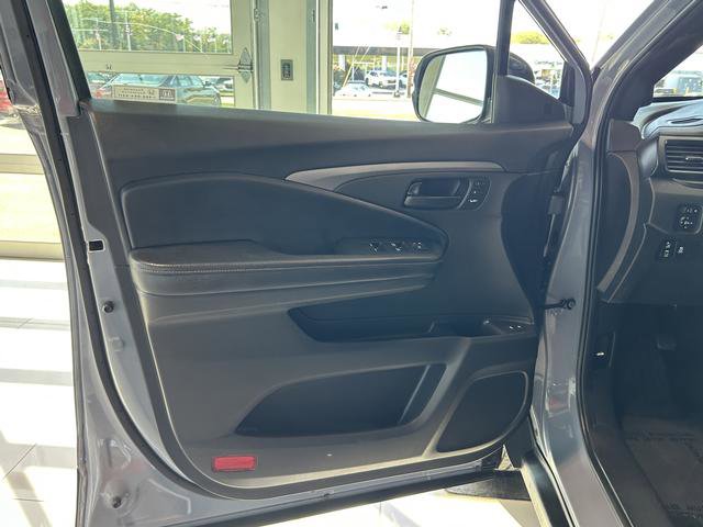 Used 2022 Honda Pilot TrailSport image 13
