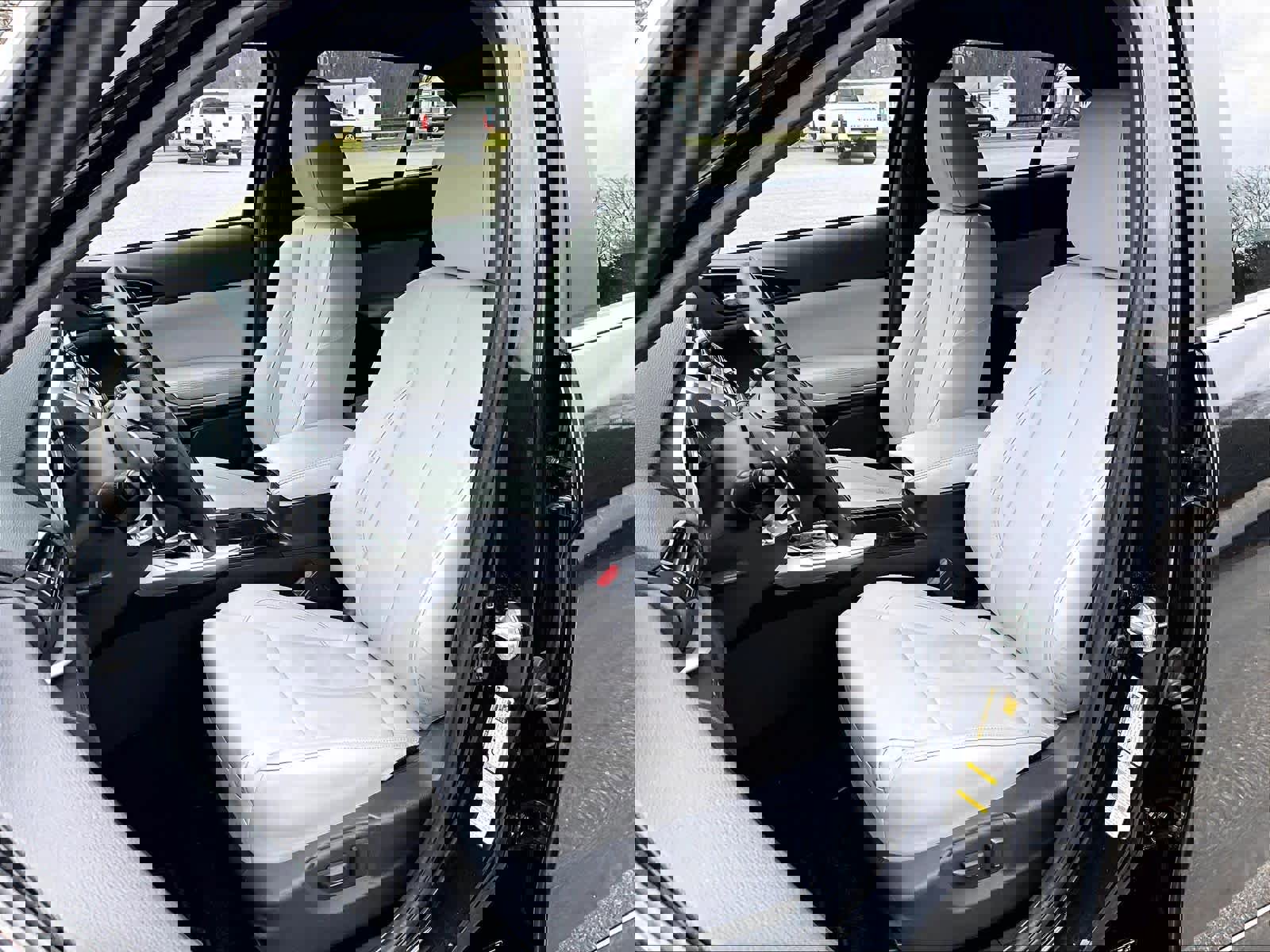 Used 2024 Mitsubishi Eclipse Cross SEL image 10