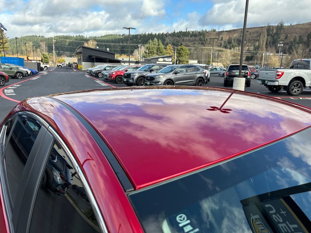 Used 2025 MAZDA MAZDA3 s image 29