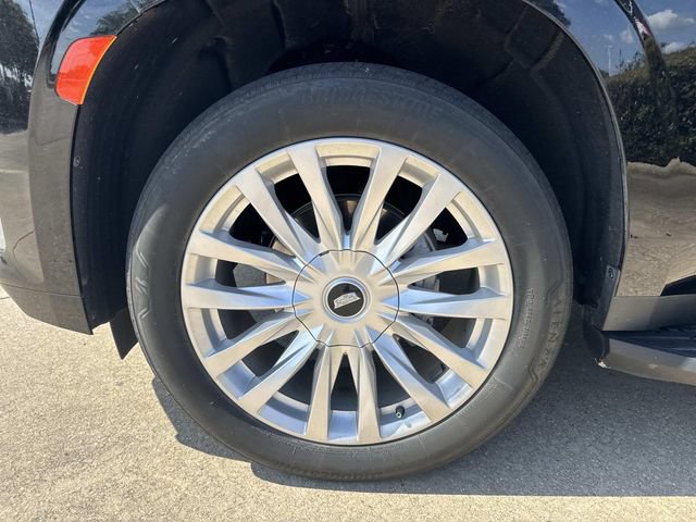 Used 2023 Cadillac Escalade Luxury RWD image 7