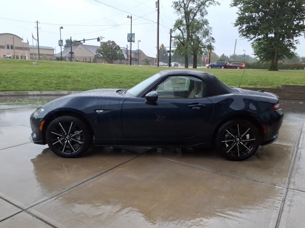 New 2026 MAZDA MX-5 Miata Grand Touring w/ Appearance Package RWD image 5
