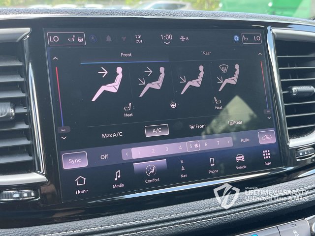 Used 2024 Chrysler Pacifica Limited FWD image 38