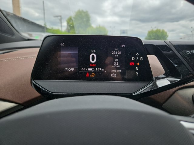 Certified 2023 Volkswagen ID.4 Pro RWD image 3