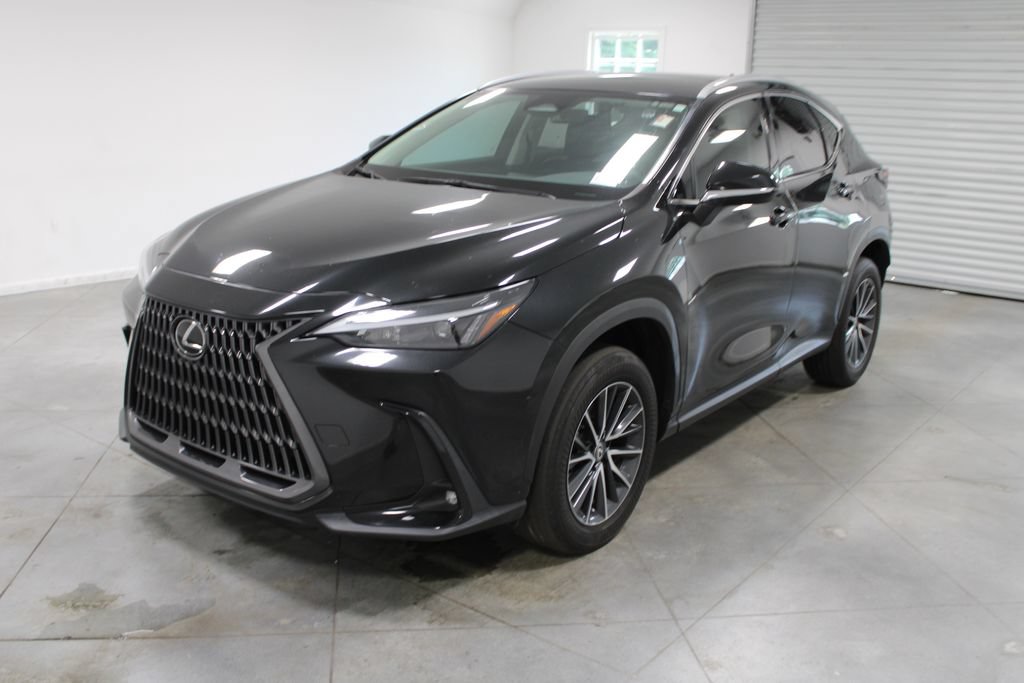 Used 2024 Lexus NX 250 FWD w/ Towing Package (2000 Lbs) image 4