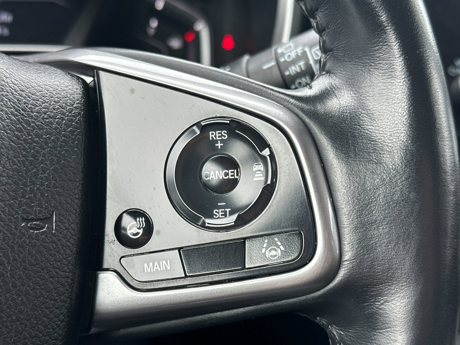 Used 2020 Honda CR-V Touring image 29