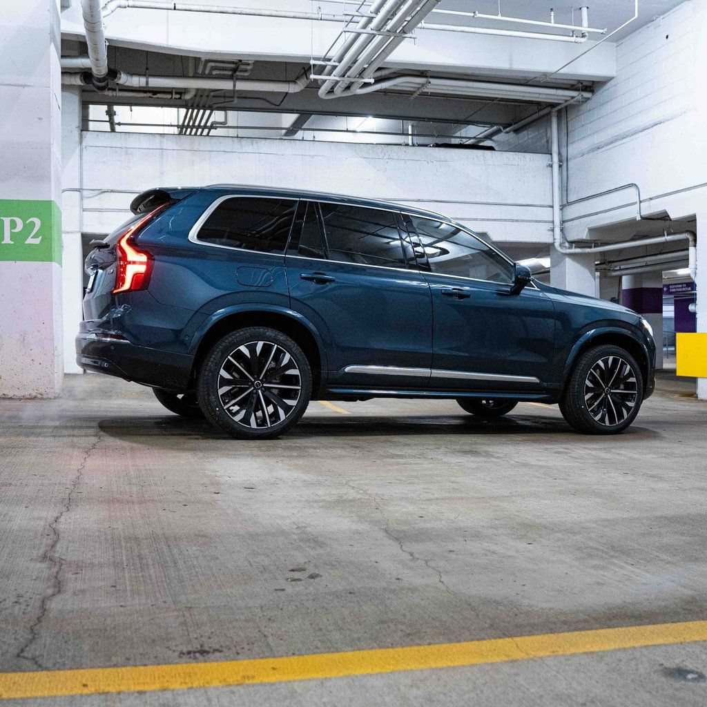 New 2026 Volvo XC90 T8 Ultra w/ Protection Package Premier AWD/4WD image 7