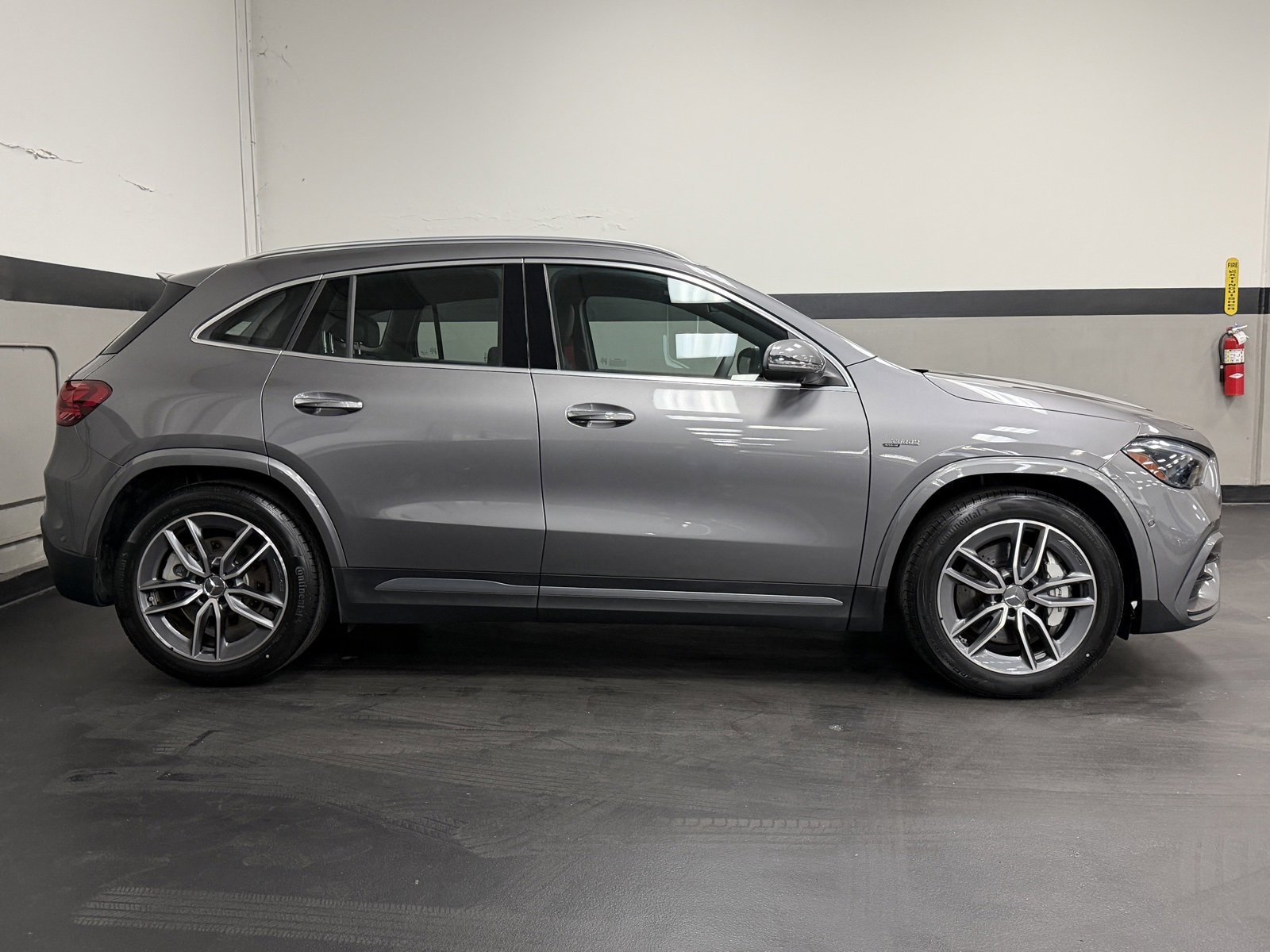 Used 2025 Mercedes-Benz GLA 35 AMG 4MATIC image 5