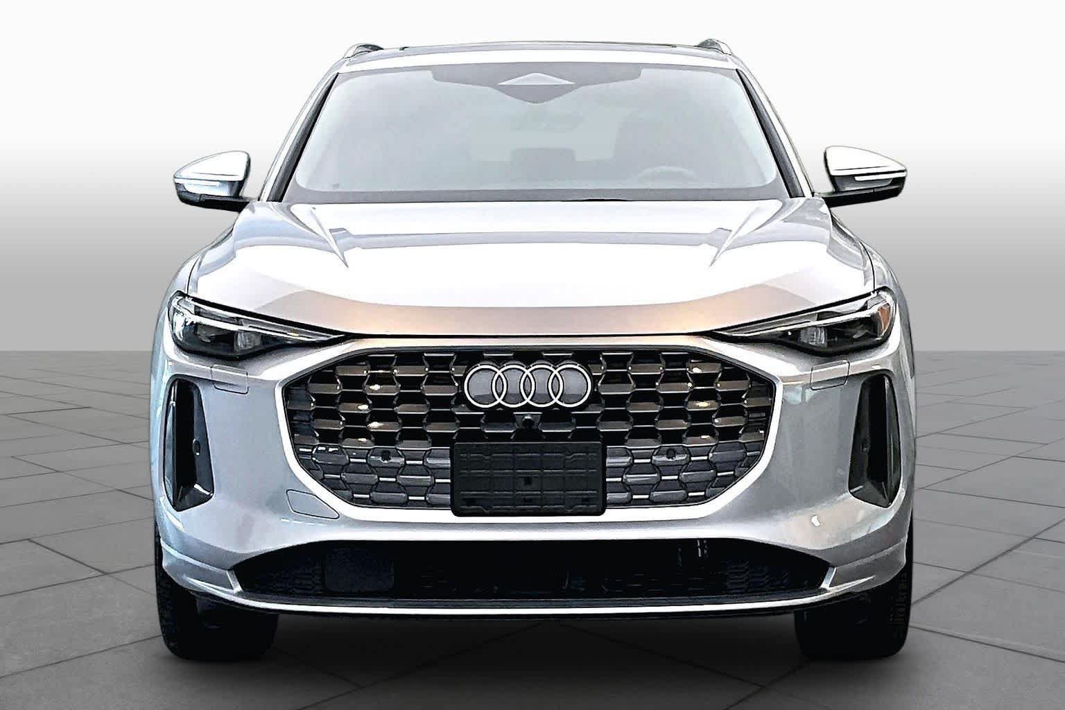 Certified 2025 Audi Q5 Premium AWD/4WD image 4
