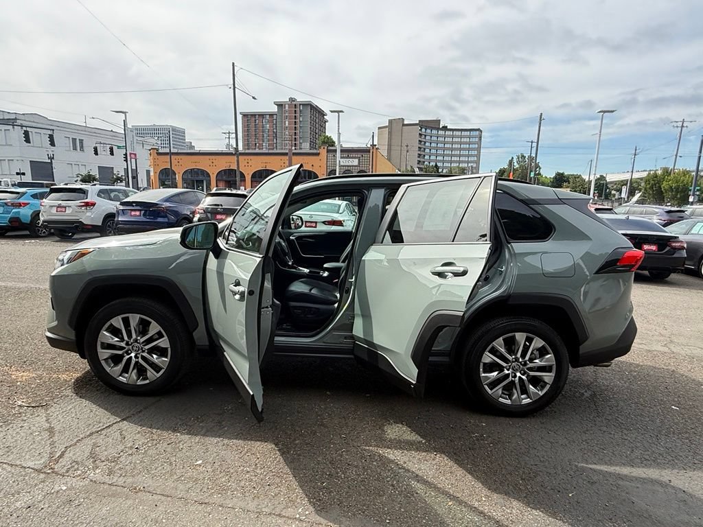 Certified 2023 Toyota RAV4 XLE Premium AWD/4WD image 18