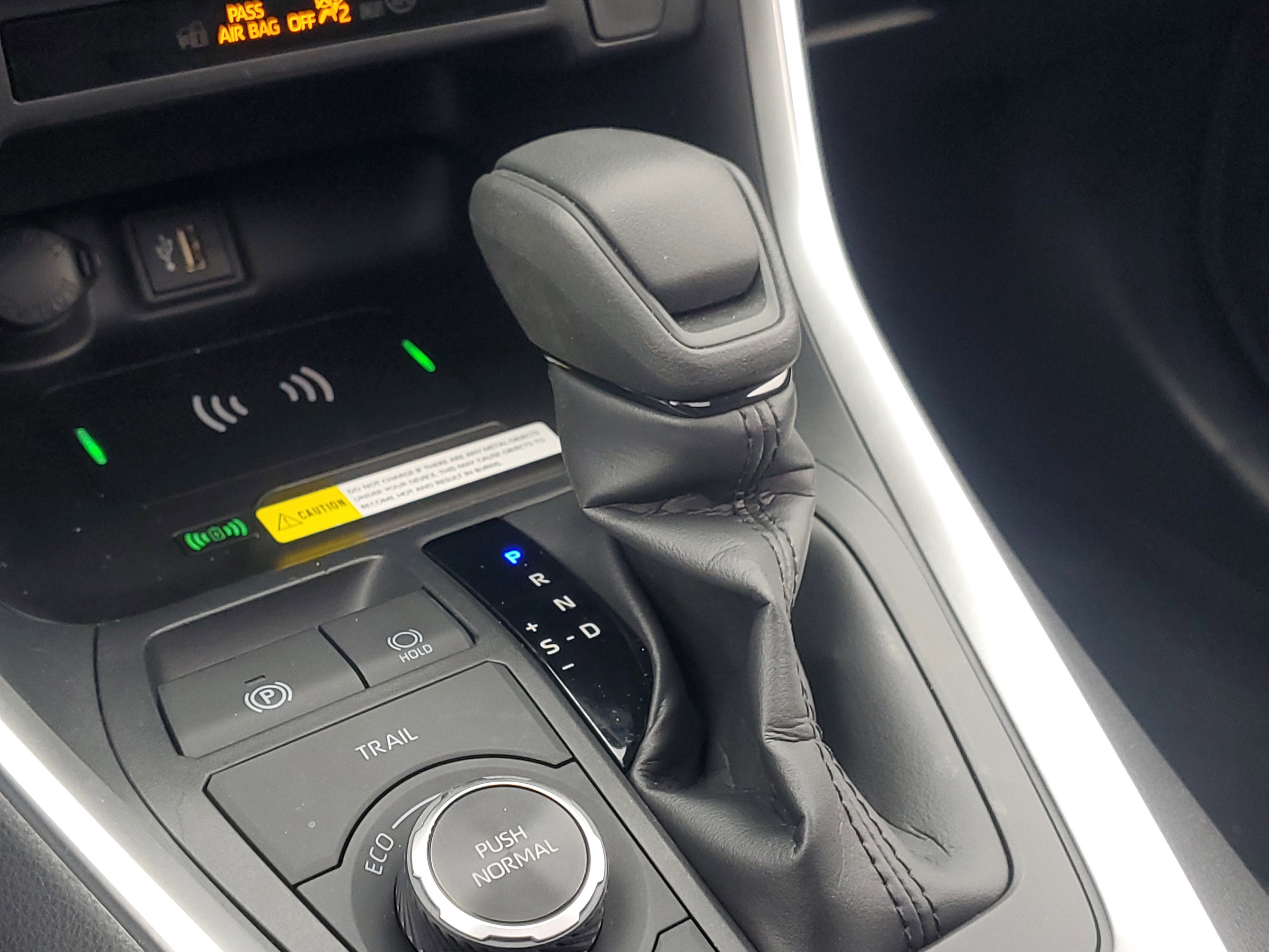 Certified 2025 Toyota RAV4 XLE image 32