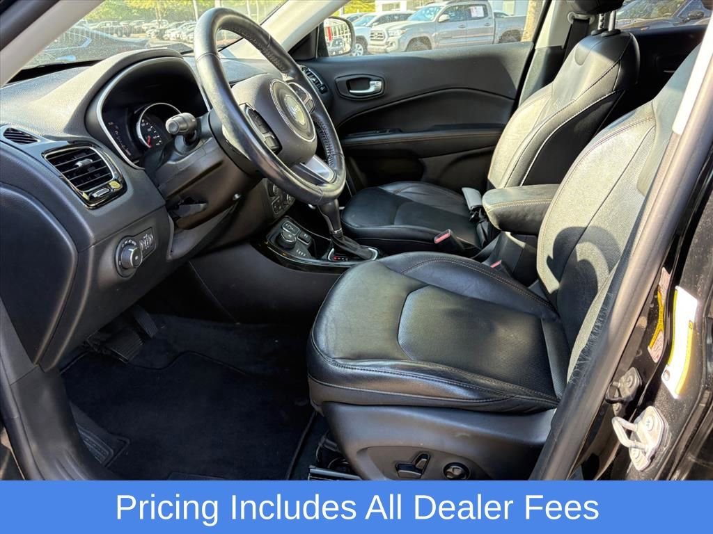 Used 2018 Jeep Compass Limited w/ Navigation Group AWD/4WD image 14