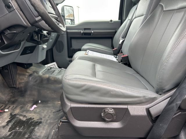Used 2016 Ford F250 XL w/ Power Equipment Group image 9