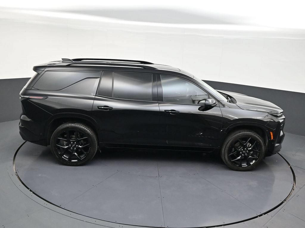 Used 2024 Chevrolet Traverse RS FWD image 14