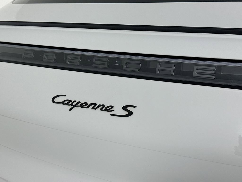 Certified 2022 Porsche Cayenne S image 37
