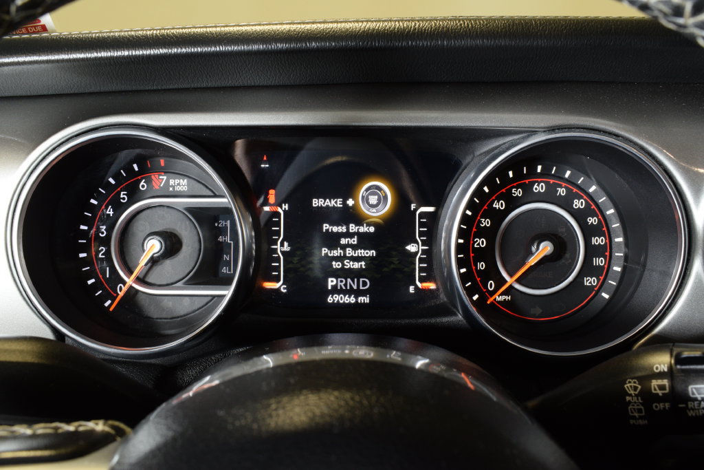Used 2020 Jeep Wrangler Unlimited Sahara w/ Uconnect 4C Nav & Sound Group AWD/4WD image 22