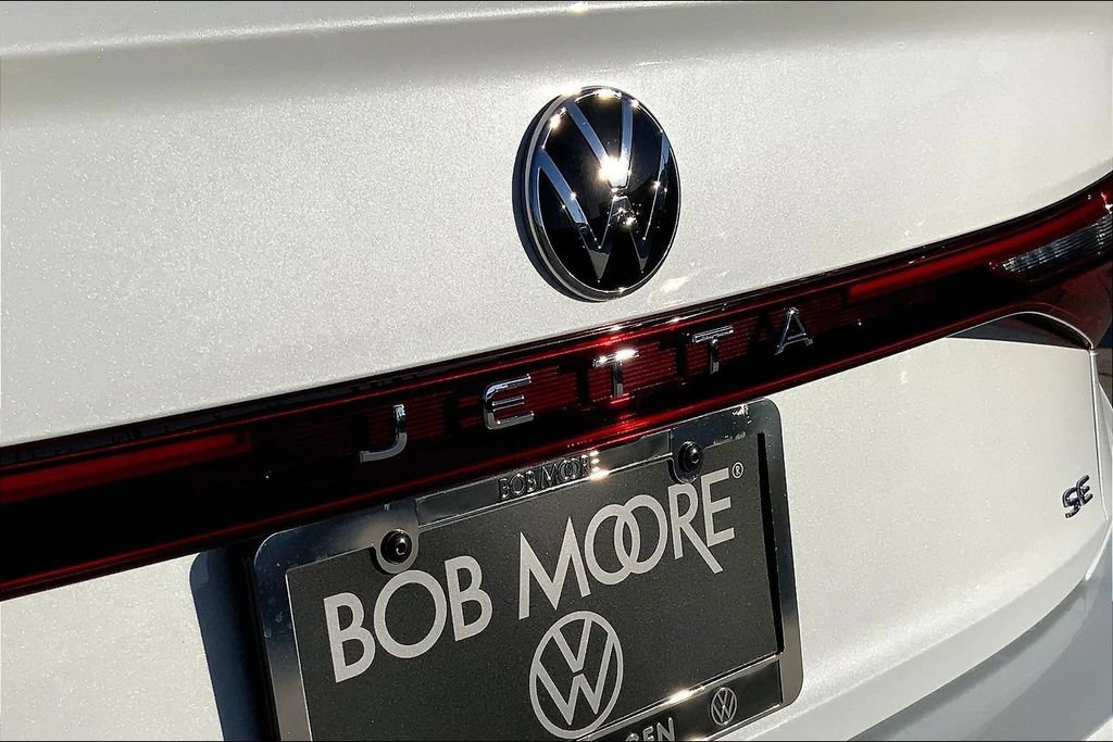 New 2026 Volkswagen Jetta SE FWD image 9