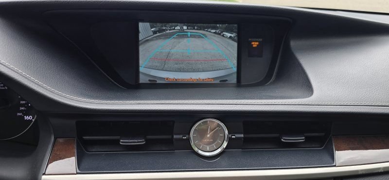 Used 2014 Lexus ES 350 w/ Luxury Package FWD image 23
