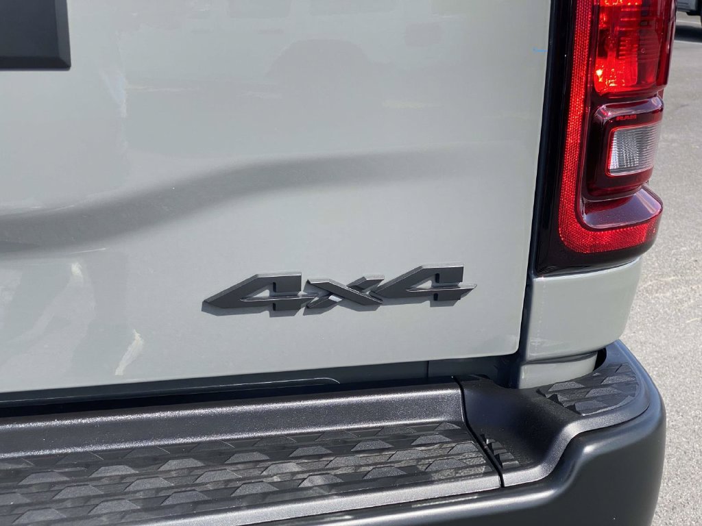 New 2027 RAM 2500 Warlock AWD/4WD image 32