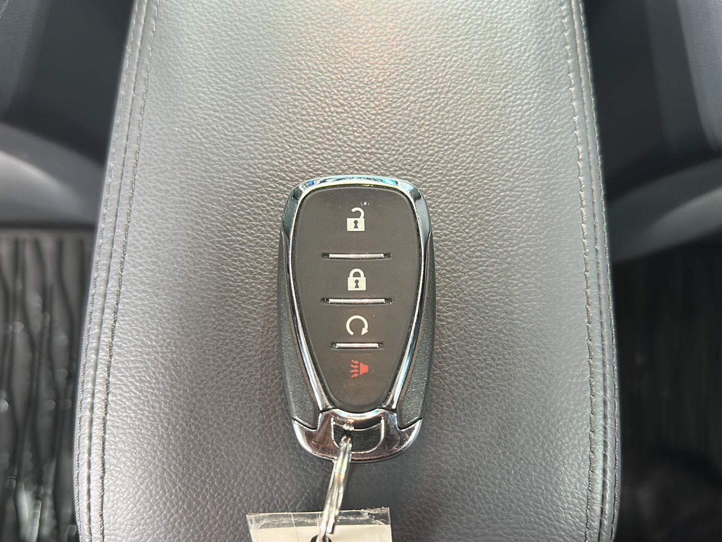 Used 2017 Chevrolet Bolt LT FWD image 31