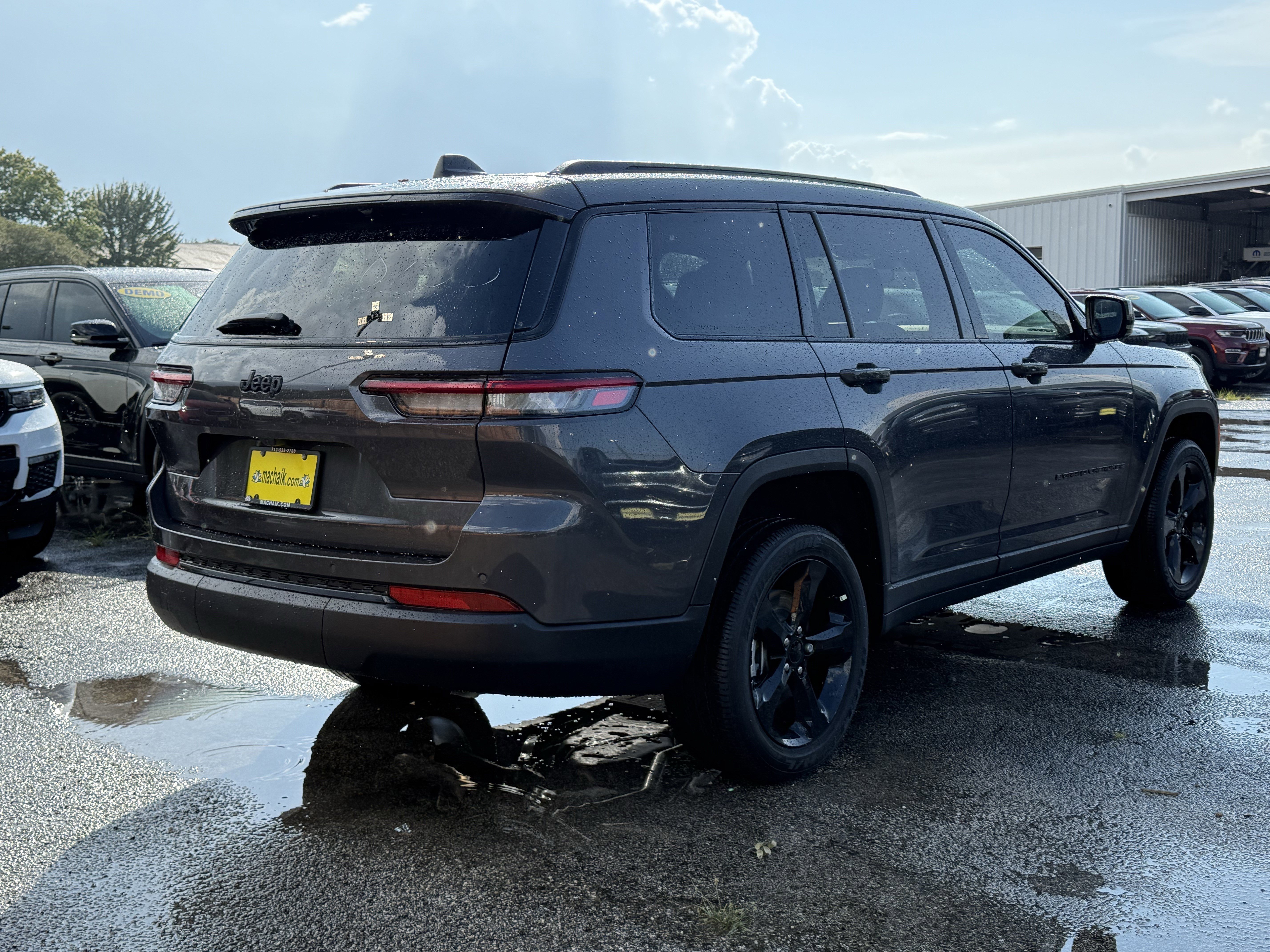 New 2025 Jeep Grand Cherokee L Altitude image 7