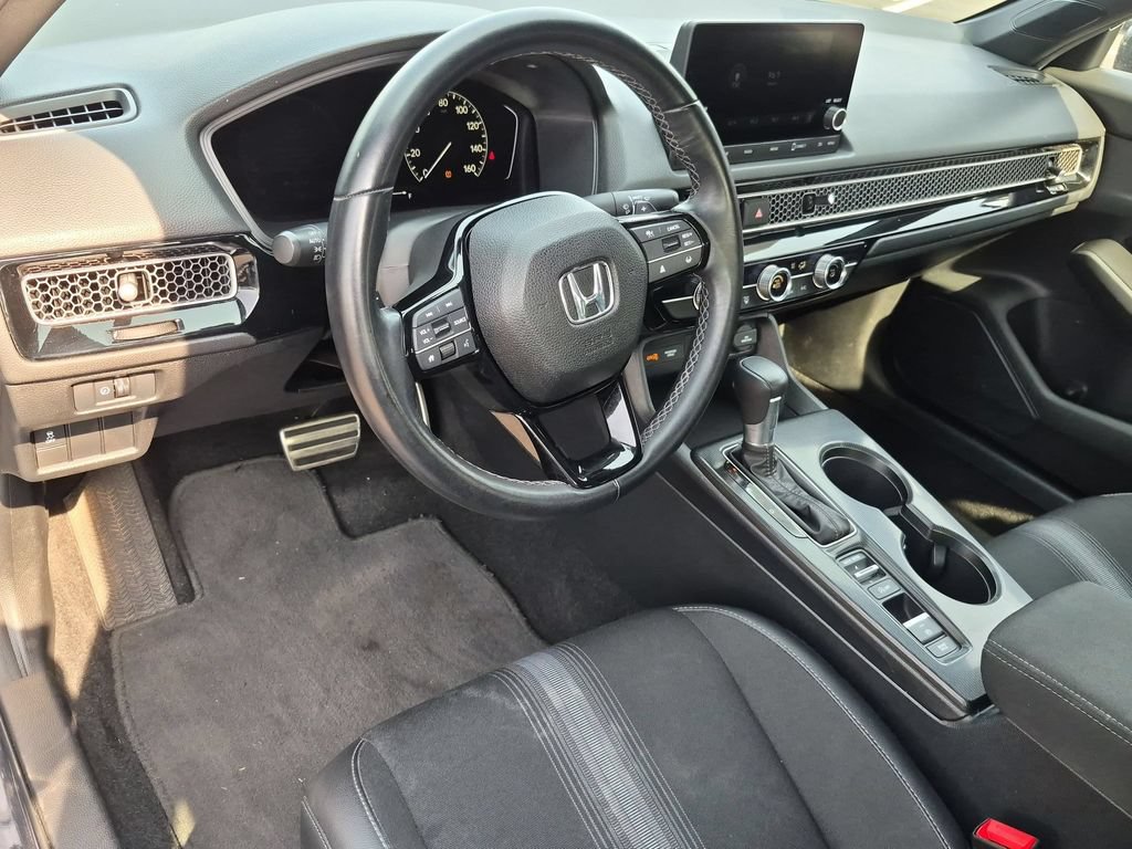 Used 2025 Honda Civic Sport image 15