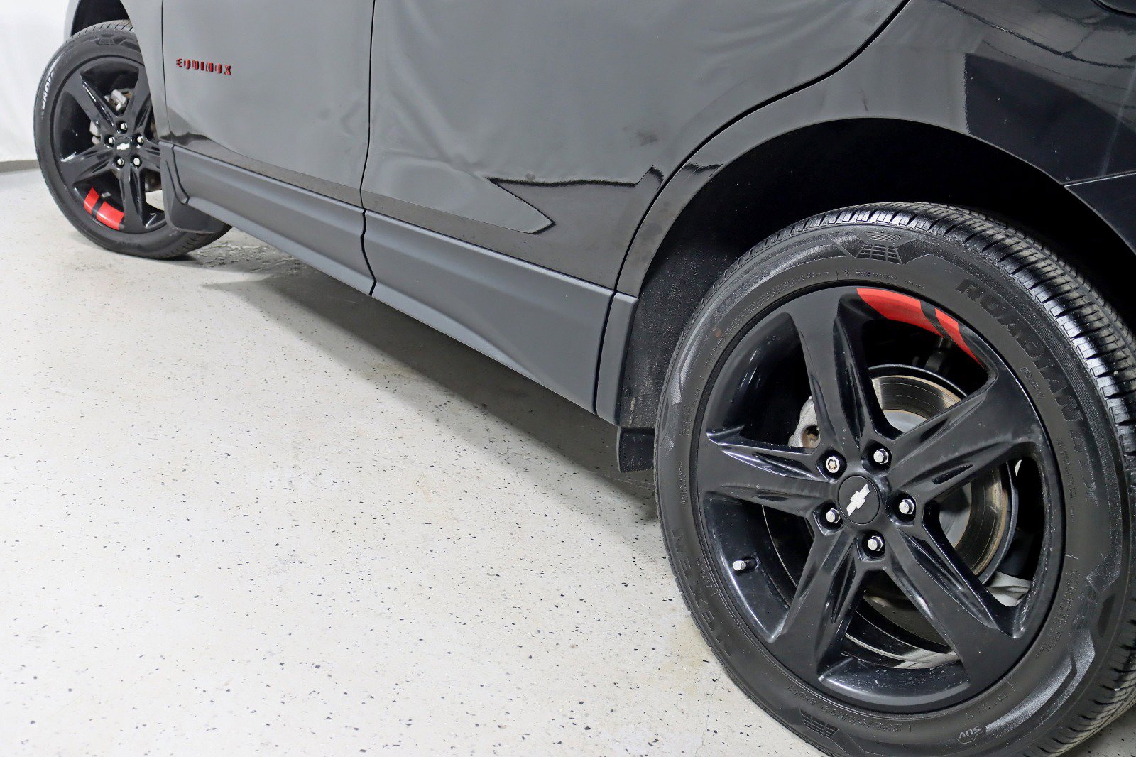 Used 2021 Chevrolet Equinox Premier w/ Redline Edition image 12