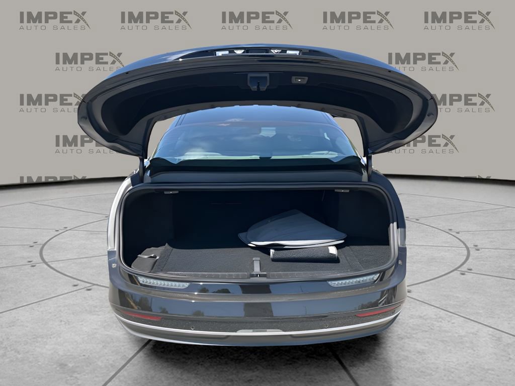 Used 2024 Lucid Air Pure image 28