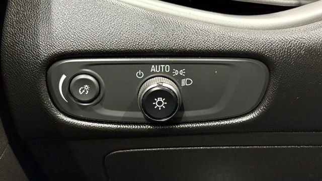 Used 2022 Chevrolet Malibu LT image 26