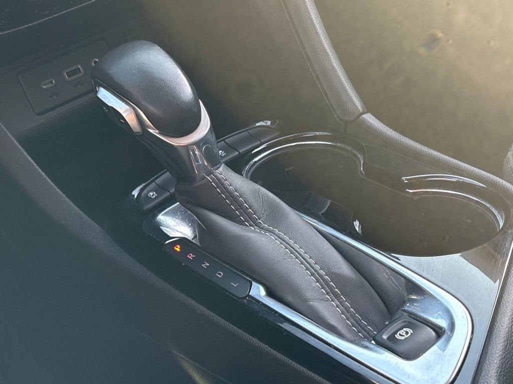 Used 2023 Buick Encore GX Select image 24