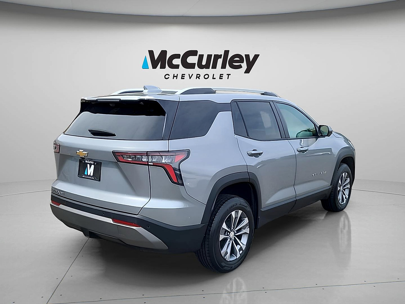 Used 2025 Chevrolet Equinox LT w/ Convenience Package II AWD/4WD image 7