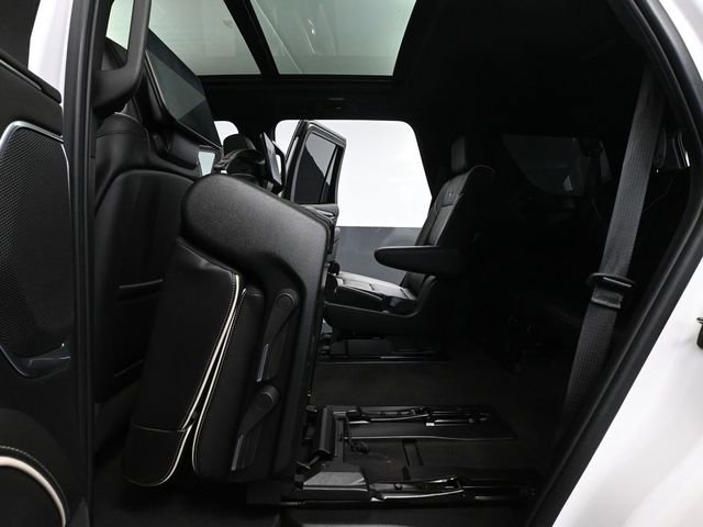 Used 2024 Cadillac Escalade Sport w/ LPO, ONYX Package image 47