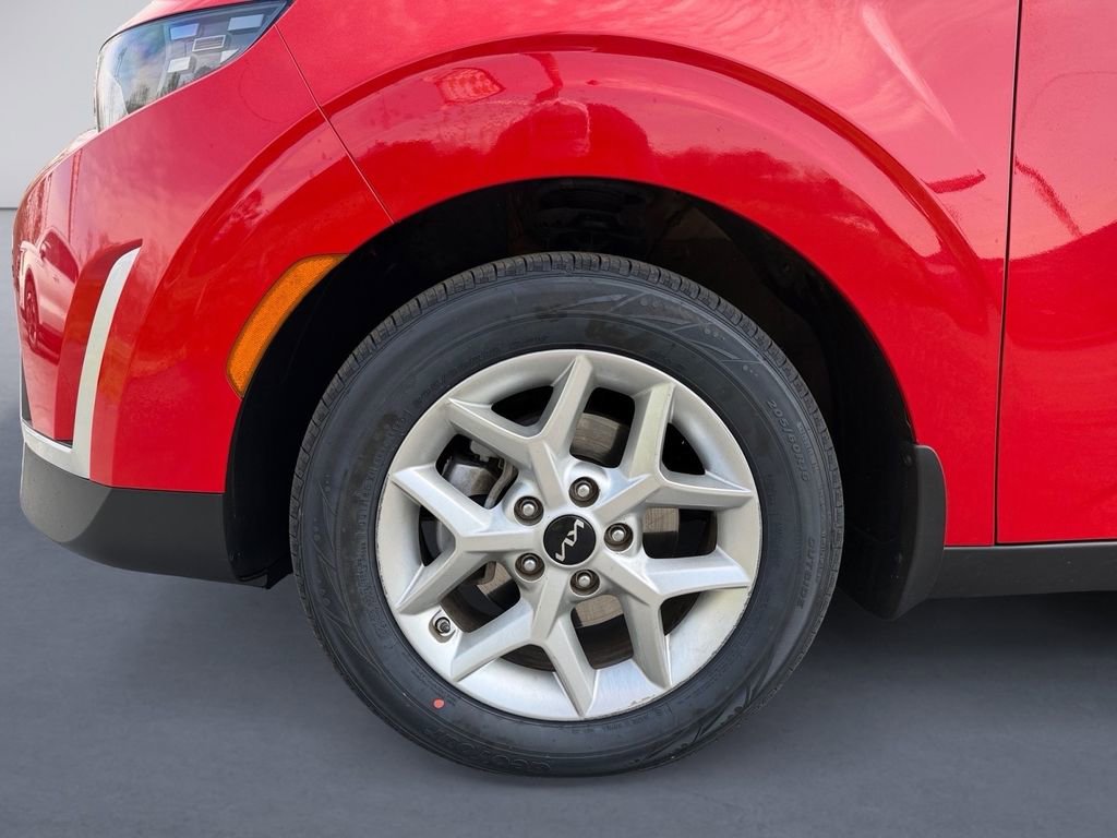 Used 2023 Kia Soul S image 9