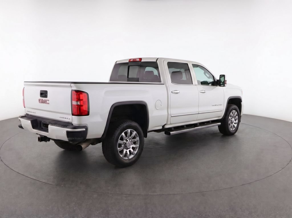 Used 2019 GMC Sierra 2500 Denali w/ Duramax Plus Package AWD/4WD image 7