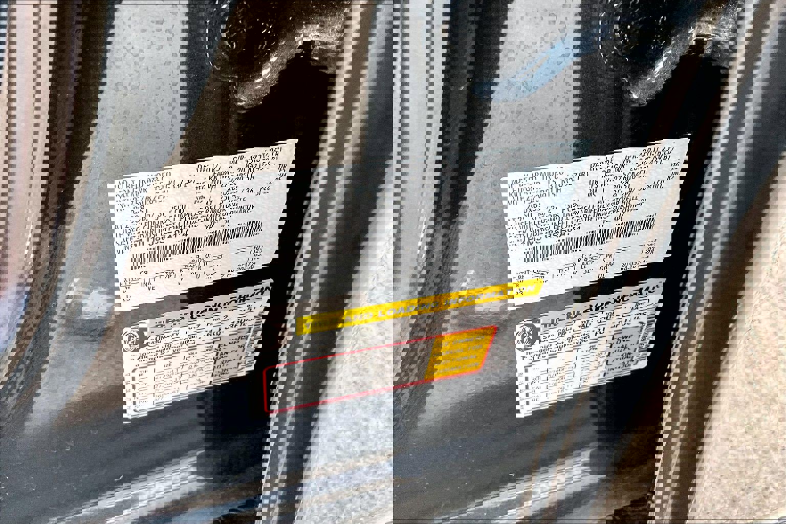 Used 2025 Ford Expedition Active image 37