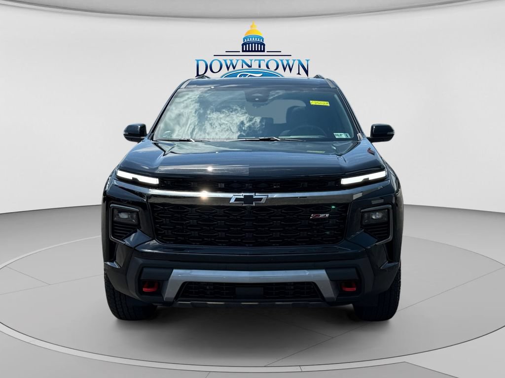 Used 2026 Chevrolet Traverse Z71 w/ LPO, Floor Liner Package AWD/4WD image 8