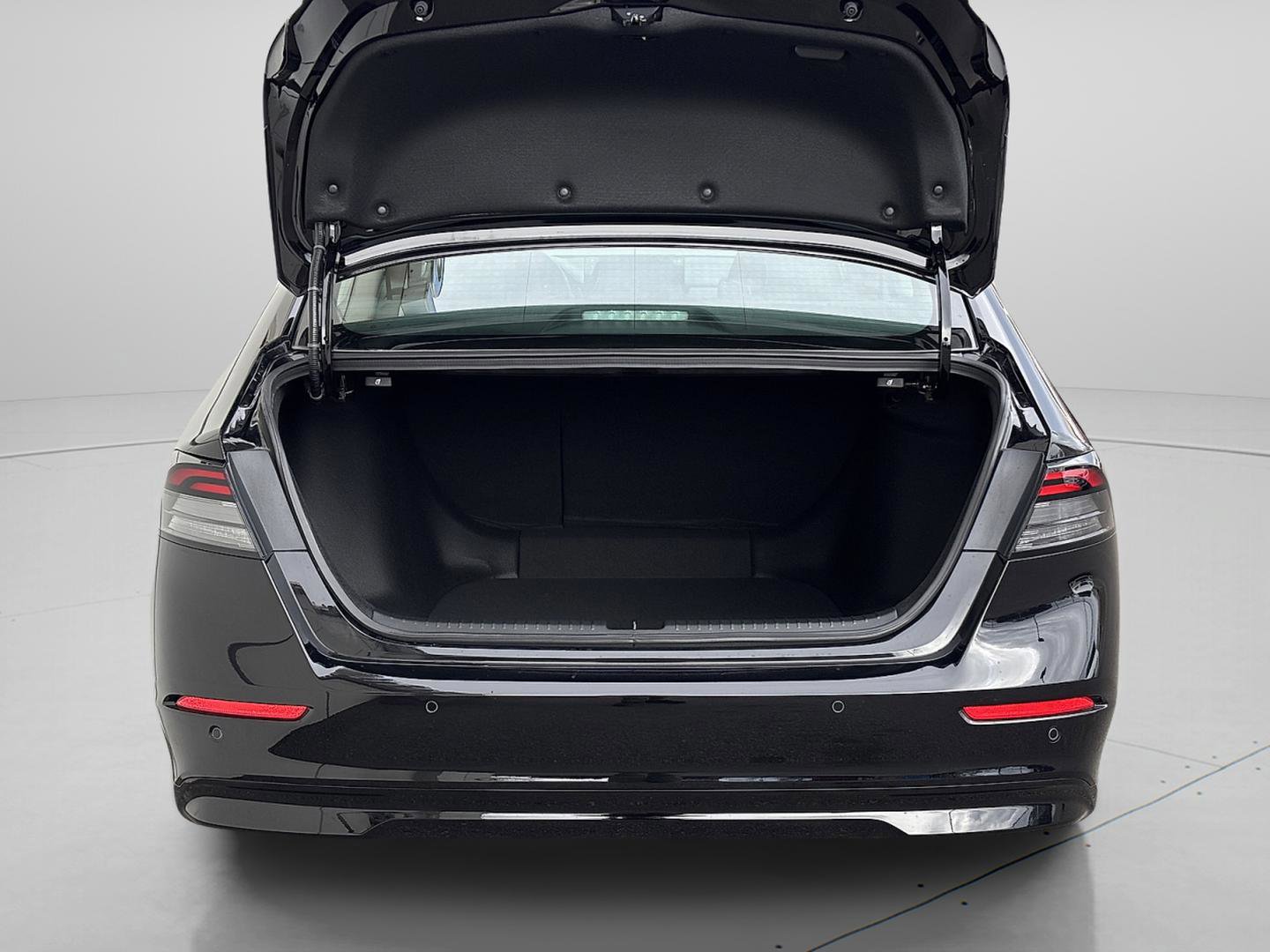 Certified 2025 Honda Accord Touring image 7