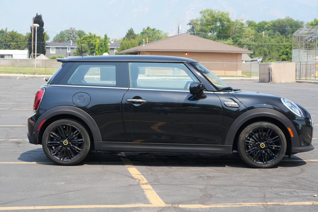 Certified 2024 MINI Cooper SE FWD image 6