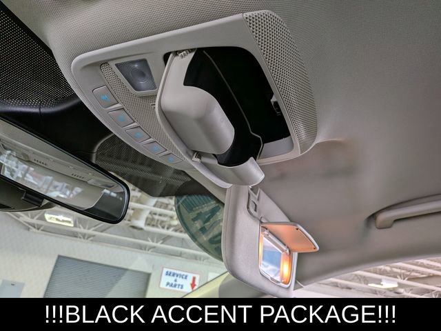 Used 2024 Ford Edge SE w/ Black Appearance Package image 30