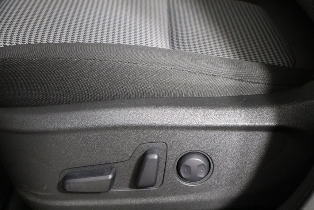 Used 2019 Hyundai Kona SEL w/ SEL Tech Package 02 FWD image 23