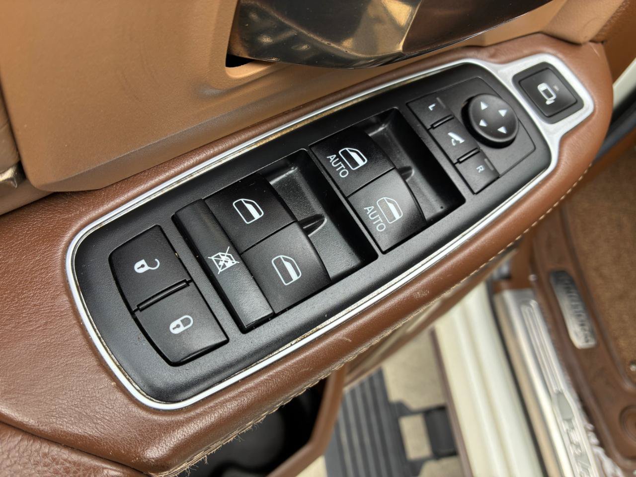 Used 2019 RAM 3500 Limited AWD/4WD image 11
